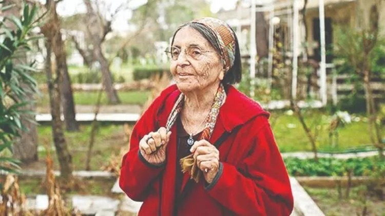 Gülten Akın’ın Hayatı ve Şiirleri