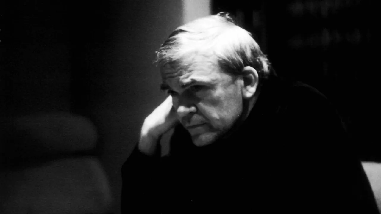 Çek Asıllı Fransız Yazar Milan Kundera 94 Yaşında Hayatını Kaybetti Çek Asıllı Fransız Yazar Milan Kundera 94 Yaşında Hayatını Kaybetti - Sesli Kitap Arşivi