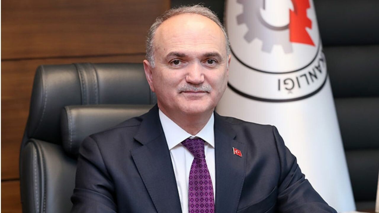 Faruk Özlü Kimdir?