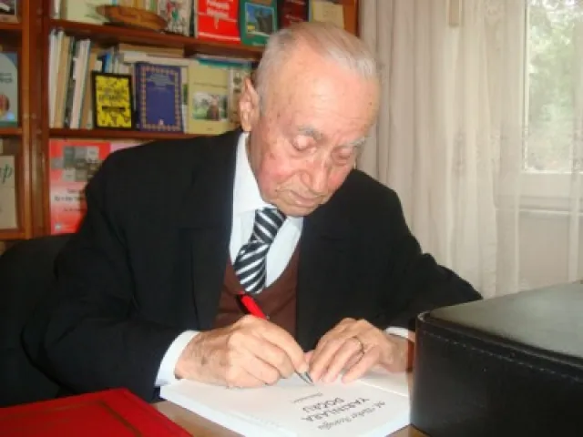 Mehmet Türker Acaroğlu Kimdir?